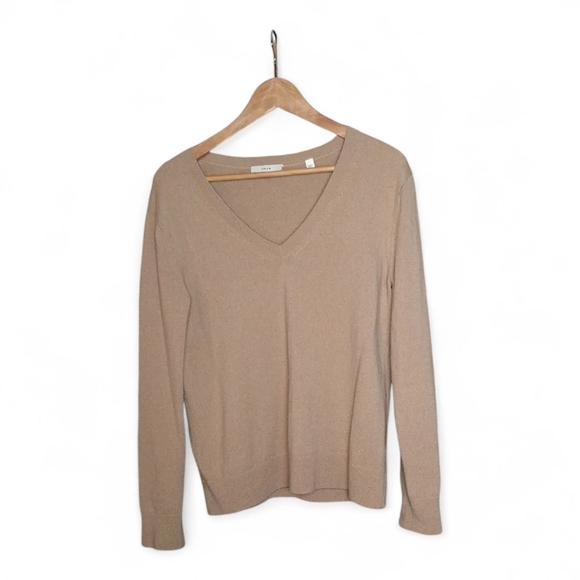 Vince Cashmere Weekend Camel V-Neck Sweater Size S - Picture 1 of 3
